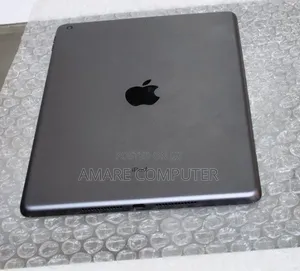 New Apple iPad 9.7 128 GB