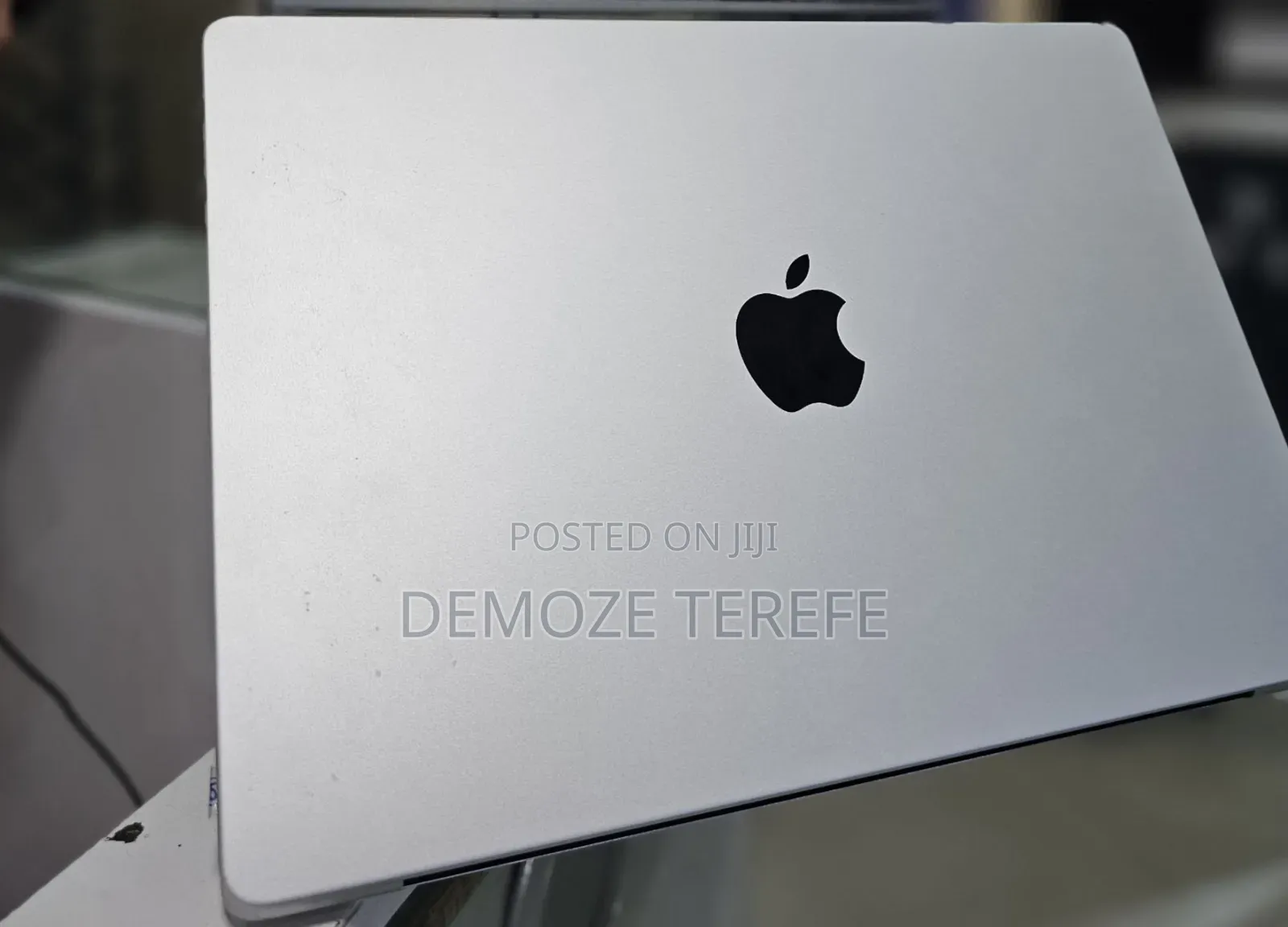 New Apple MacBook Pro 2023 M3 Pro 14-inch 8GB Intel Core i7 SSD 512GB