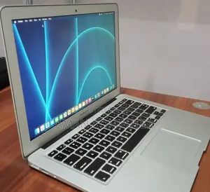 New Laptop Apple MacBook 2015 8GB Intel Core i5 SSD 128GB