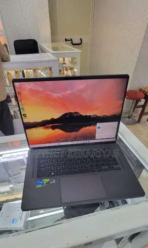 New Laptop Asus ROG Zephyrus G15 16GB Intel Core i7 SSD 512GB