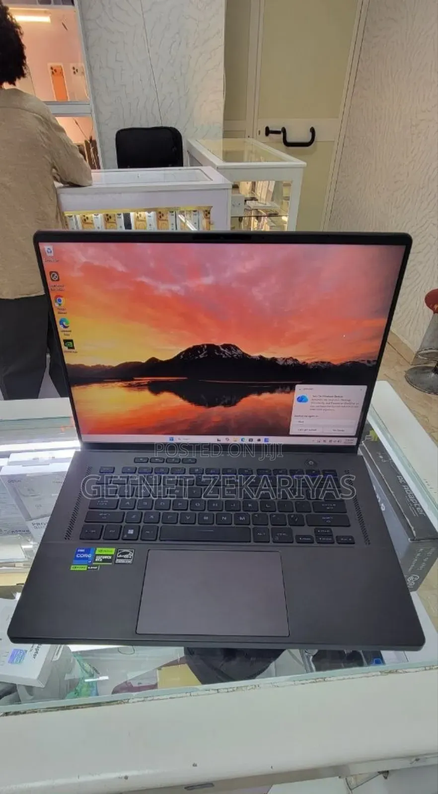 New Laptop Asus ROG Zephyrus G15 16GB Intel Core i7 SSD 512GB