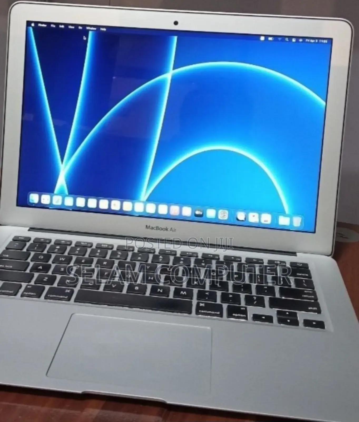 New Laptop Apple MacBook Pro 2017 8GB Intel Core i5 SSD 128GB