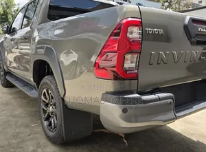 New Toyota Hilux 2025 Gold