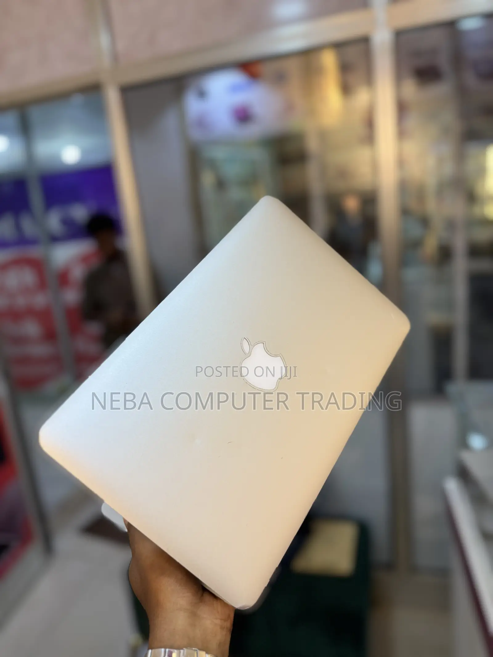 New Laptop Apple MacBook Air 2015 4GB Intel Core i5 SSD 128GB