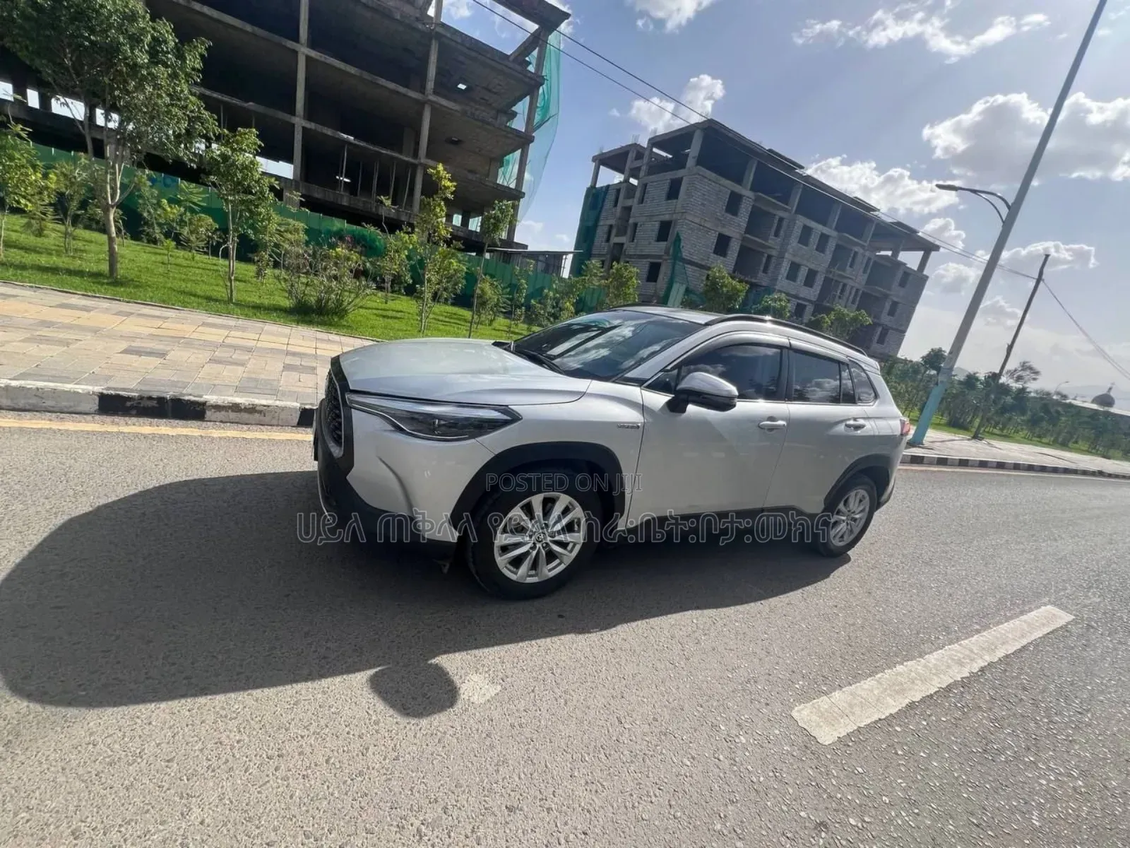 Toyota Corolla Cross Hybrid 2023 Silver
