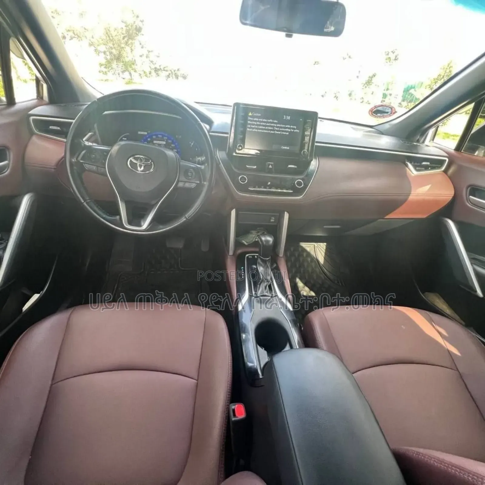 Toyota Corolla Cross Hybrid 2023 Silver