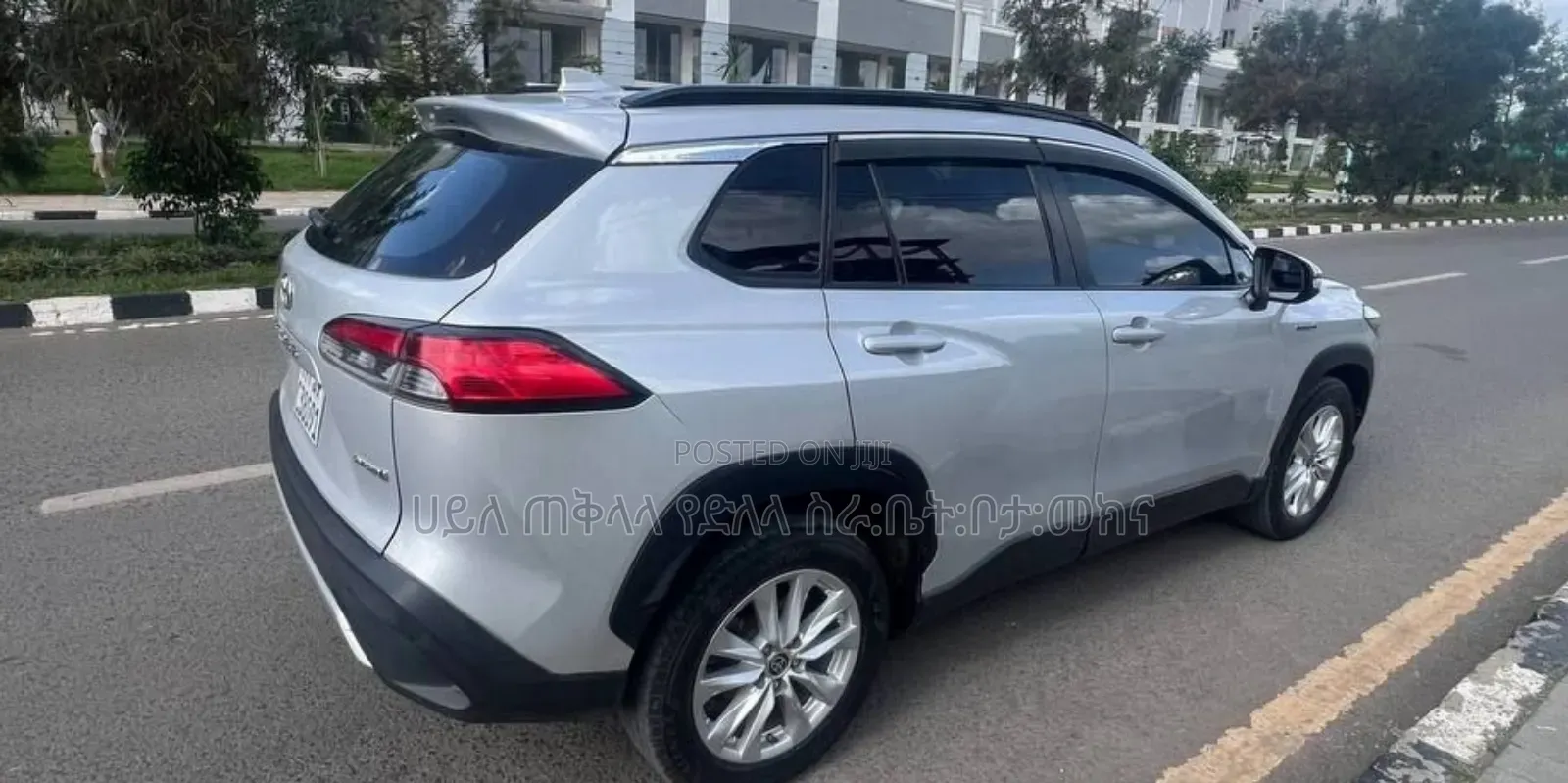 Toyota Corolla Cross Hybrid 2023 Silver