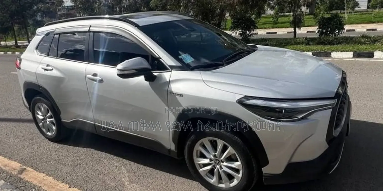 Toyota Corolla Cross Hybrid 2023 Silver