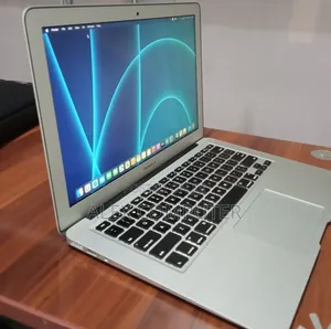 New Laptop Apple MacBook Air 2015 8GB Intel Core i5 SSD 128GB