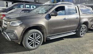 Mercedes-Benz X Class 2018 Brown