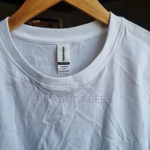 Plain White Color T-Shirt. Top Quality Cotton T-Shirt