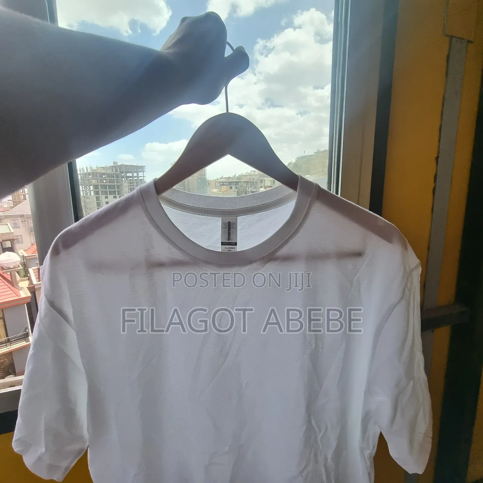 Plain White Color T-Shirt. Top Quality Cotton T-Shirt