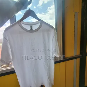 Plain White Color T-Shirt. Top Quality Cotton T-Shirt