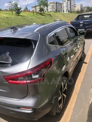 Nissan Qashqai 2018 Gray