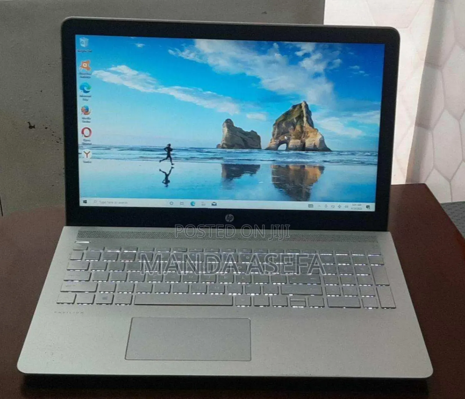 New Laptop HP Pavilion 15 8GB Intel Core i5 HDD 1T