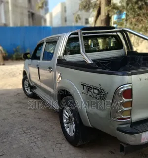 Toyota Hilux 2007 Silver