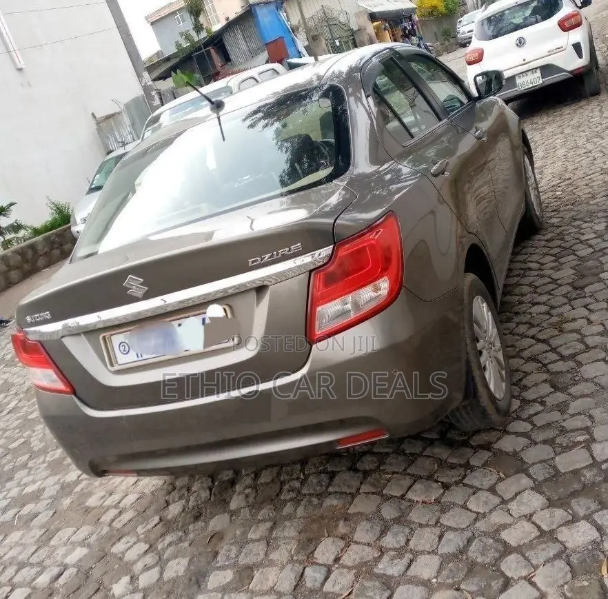 Suzuki Dzire 2022 Brown