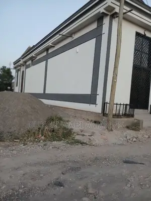 Furnished 7bdrm House in Dukam, East Shewa for sale