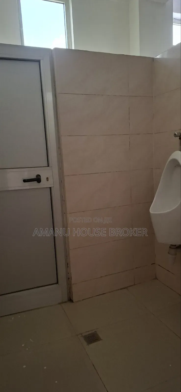 Urgently Available Building For Rent For Office, Hospital