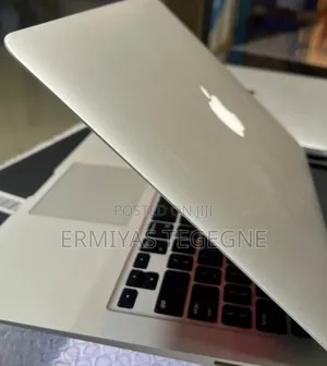 New Laptop Apple MacBook Pro M1 16GB Intel Core i7 SSD 512GB