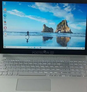 Laptop HP Pavilion 15 8GB Intel Core i5 HDD 1T