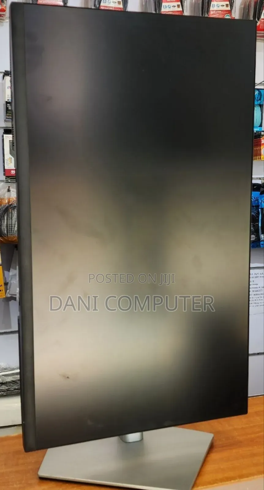 Dell Monitor 27 Inch Screen Size 180°