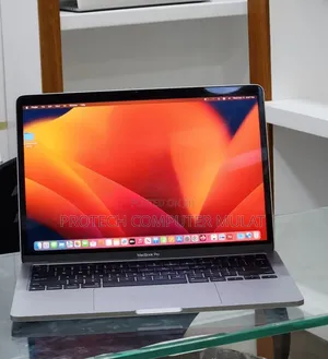 New Laptop Apple MacBook Pro 2022 M2 8GB Apple M2 SSD 256GB