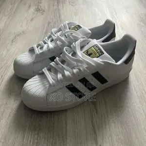 Adidas Superstar