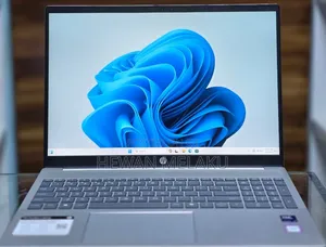 New Laptop HP Pavilion 15 8GB Intel Core Ultra 5 SSD 512GB