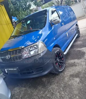 Toyota HiAce 2011 Blue