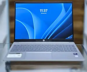 New Laptop HP Pavilion 15 8GB Intel Core Ultra 5 SSD 512GB