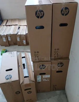 New HP 200 G4 22 All-in-One 16GB Intel Core i7 SSD 256GB