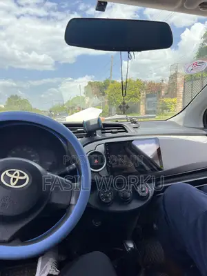 Toyota Yaris 2011 Blue