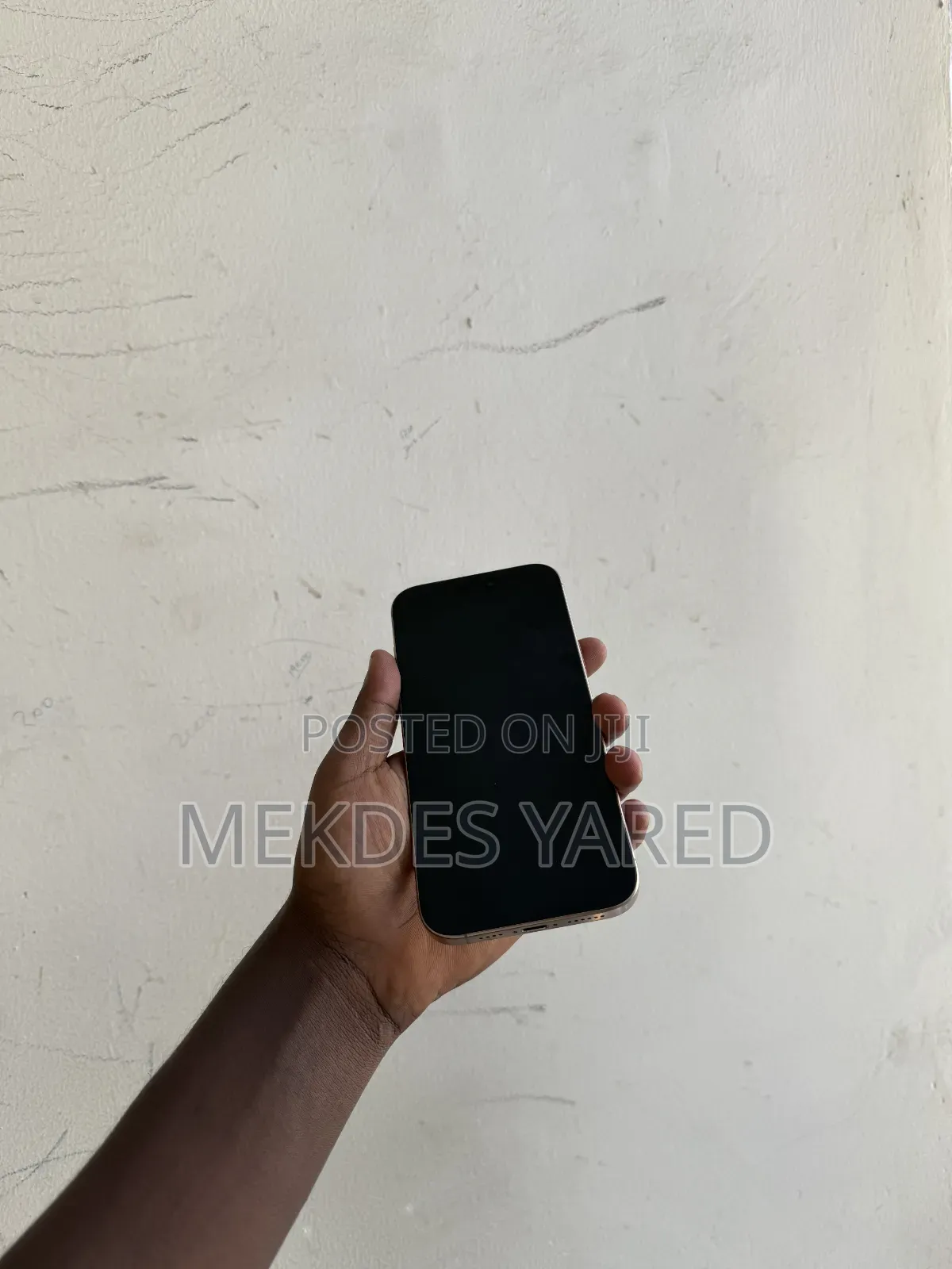 New Apple iPhone 16 Pro Max 1 TB Gold