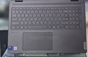 New Laptop Lenovo Yoga 7i 16GB Intel Core Ultra 5 SSD 512GB
