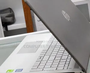 New Laptop HP Pavilion 15 8GB Intel Core i7 SSD 512GB
