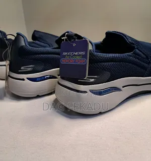 Sskechers Arch Fit