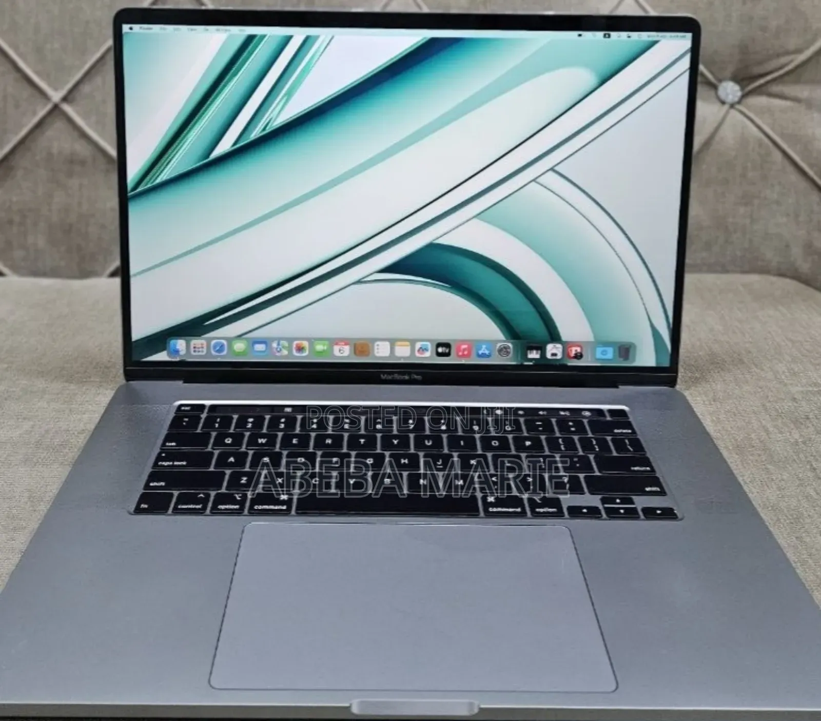 New Laptop Apple MacBook Pro 2019 32GB Intel Core i9 SSD 1T