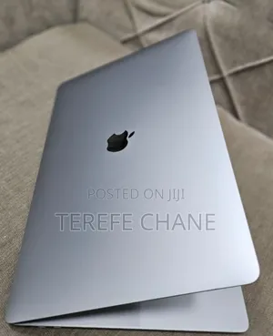 New Laptop Apple MacBook Pro 2019 32GB Intel Core i9 SSD 1T