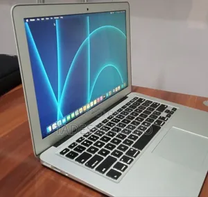 New Laptop Apple MacBook 2015 8GB Intel Core i5 SSD 128GB