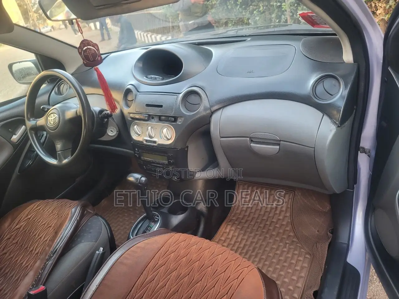 Toyota Vitz 2004 Pearl
