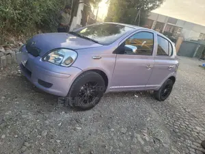 Toyota Vitz 2004 Pearl