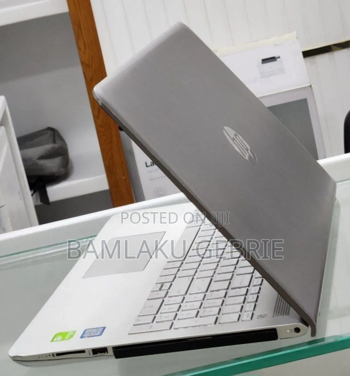 New Laptop HP Pavilion 15 8GB Intel Core i7 SSD 512GB