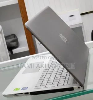New Laptop HP Pavilion 15 8GB Intel Core i7 SSD 512GB