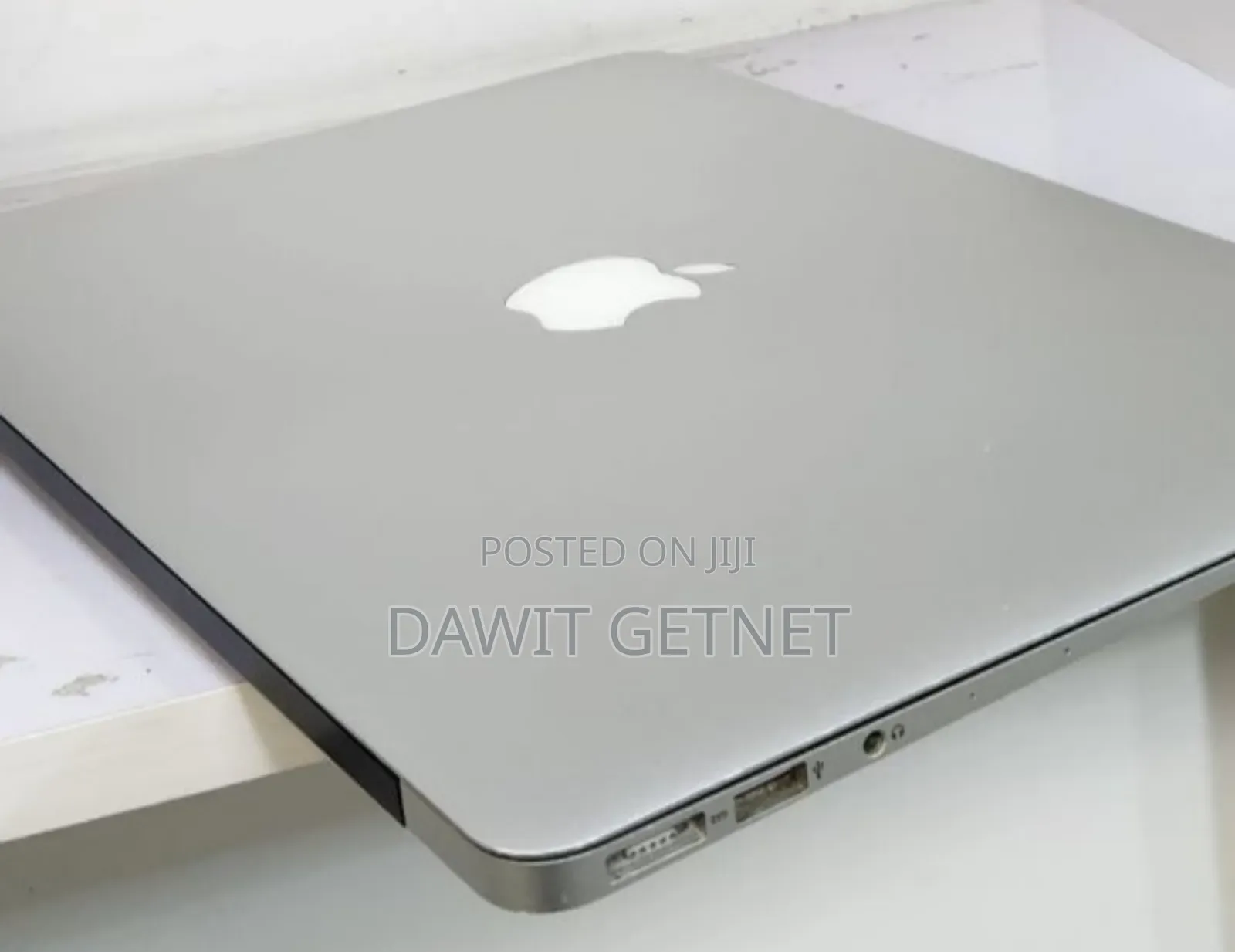 New Laptop Apple MacBook Air 2017 8GB Intel Core i5 SSD 256GB
