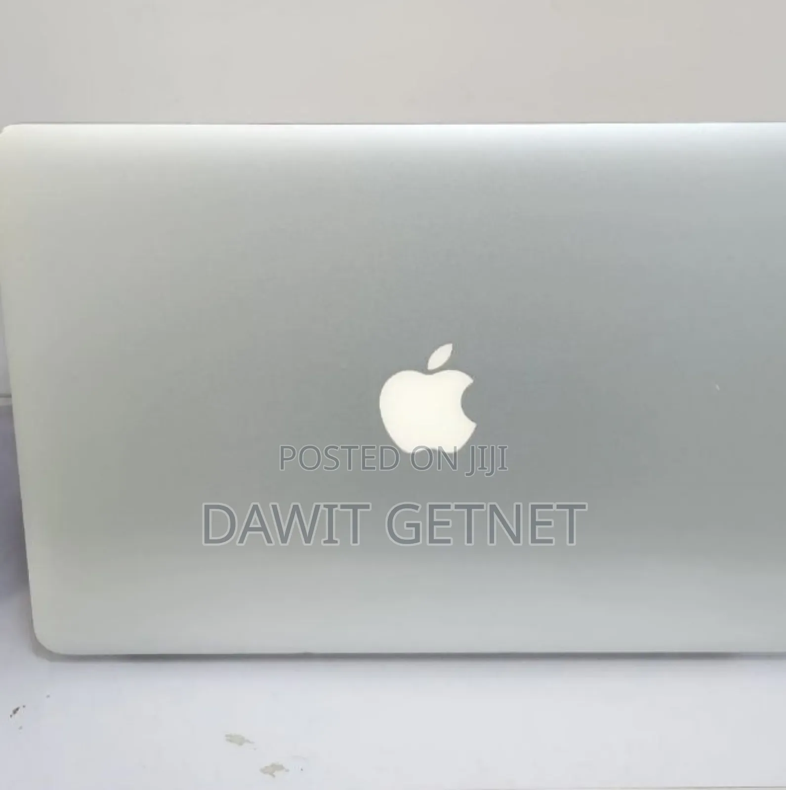 New Laptop Apple MacBook Air 2017 8GB Intel Core i5 SSD 256GB