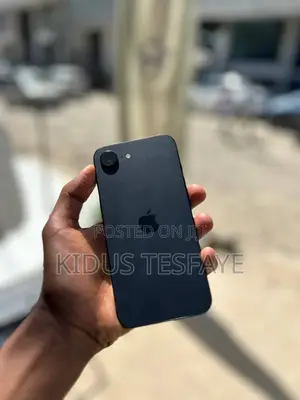 New Apple iPhone 16e 128 GB Black