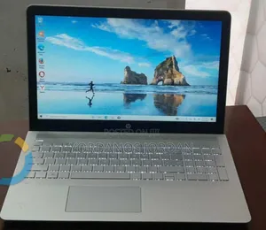 New Laptop HP Pavilion 15 8GB Intel Core i5 HDD 1T