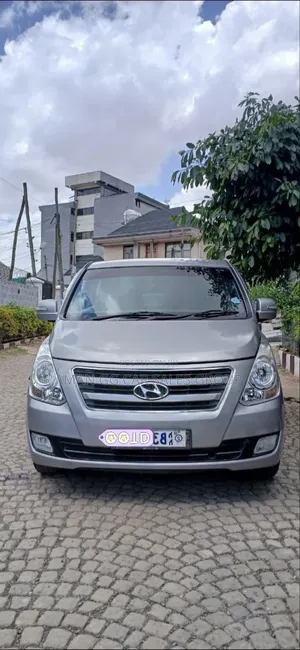Hyundai Starex 2017 Silver