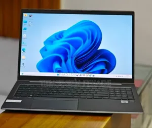 New Laptop HP ZBook Firefly 15 G7 16GB Intel Core i7 SSD 512GB